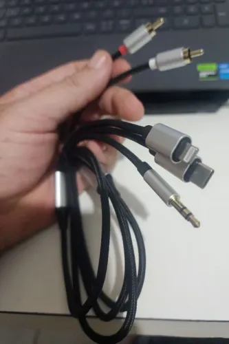 Cabos de áudio RCA e P2, USB TipoC e Lighting- novo