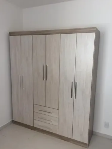 Promoção Guarda Roupa Marrom - TRS