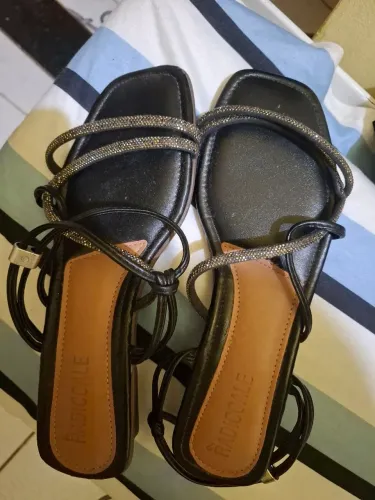 Sapatilha com Brilho 