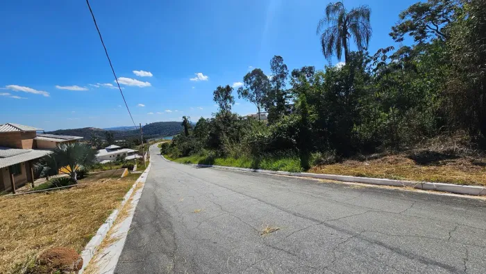 Excelente lote em Sarzedo,  Condomínio Vista da Lagoa 