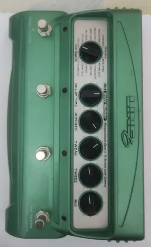 Pedal de guitarra line 6 delay dl4