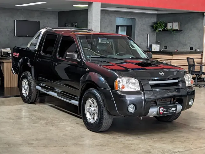 Nissan Frontier SE Serrana CD 4X4 2.8 TB Dies 2003