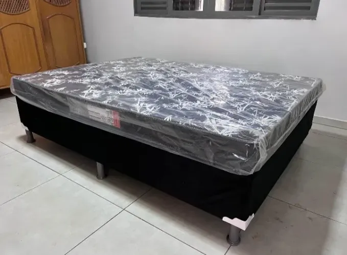 Oferta Cama box casal - Colchão D33 Espuma , Base Madeira eucalipto tecido sueder 