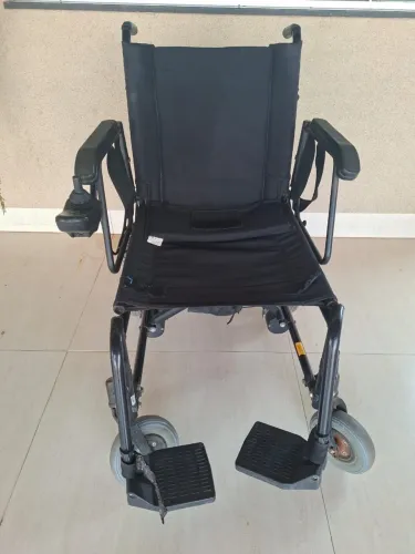 Cadeira de rodas motorizada Freedon