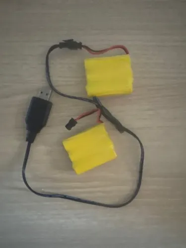 1 bateria de carro de controle remoto 