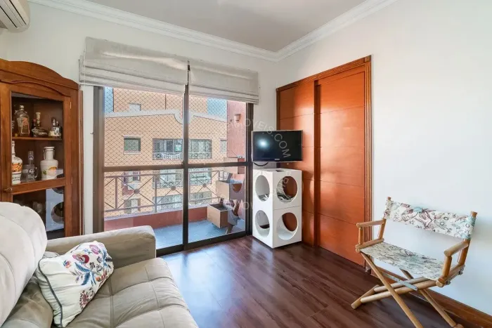 Apartamento mobiliado para alugar no Chácara das Pedras com 2 quartos (1 suíte)