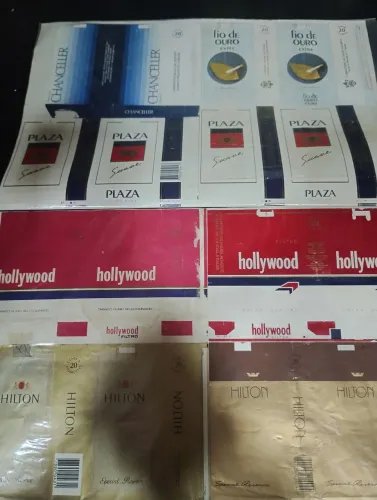 Coleção de embalagens de cigarros vintage