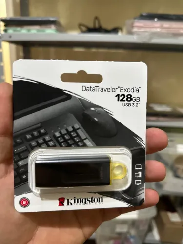 Pen Drive Kingston - Exodia | 126GB