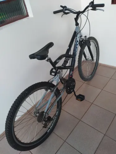 BICICLETA ARO 26 18 MARCHAS A VISTA 550.00 em Ijui RS