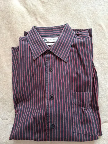 Linda camisa social, listrada,tamanho G,marca DARTIGNY 