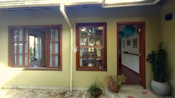 Auxiliadora Predial aluga, sala comercial, idela para pilates ou aula de dança. Possui 50m