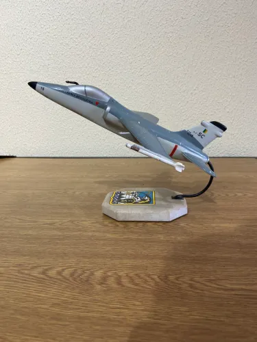 Miniatura de avião A-1 da Força Aérea Brasileira - FAB5515