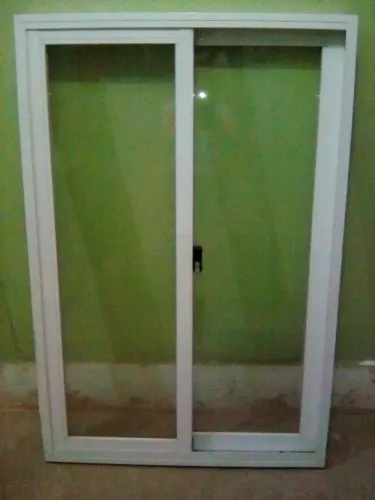 Janela de Alumínio com Vidro e pedra mármore.