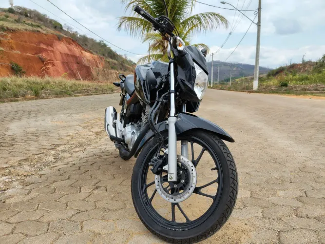 Vendo cg 160 fan 2024 com apenas 940 km rodados 