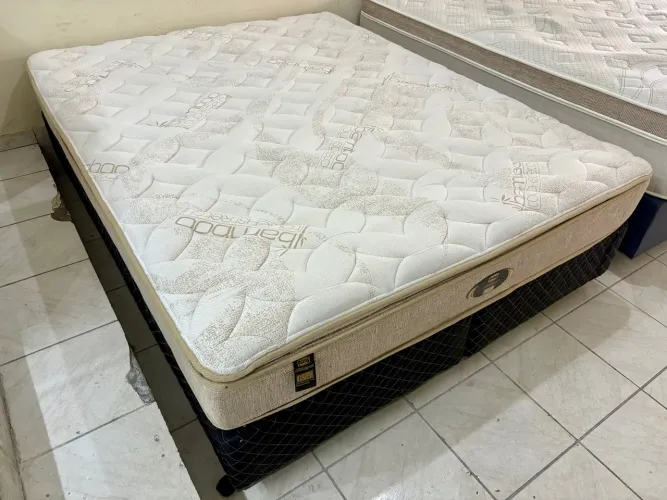 Cama Box de casal Queen , cama Queen