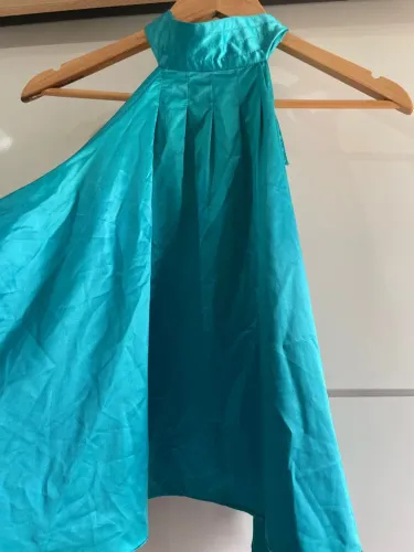 Blusa transpassada cetim azul