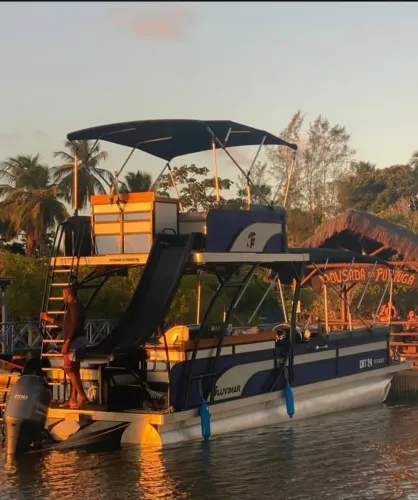 Aluguel de lancha (catamarã 20 pessoas)