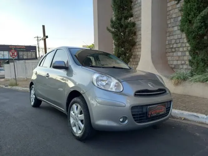 Nissan March S 1.6 16V Flex Fuel 5P 2013