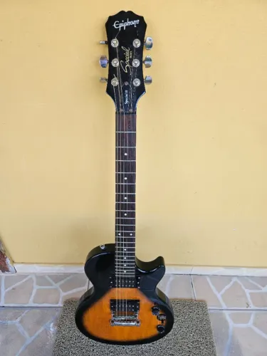 Guitarra Epiphone Special II sunburst