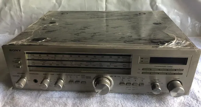 Receiver Sony FM-AM