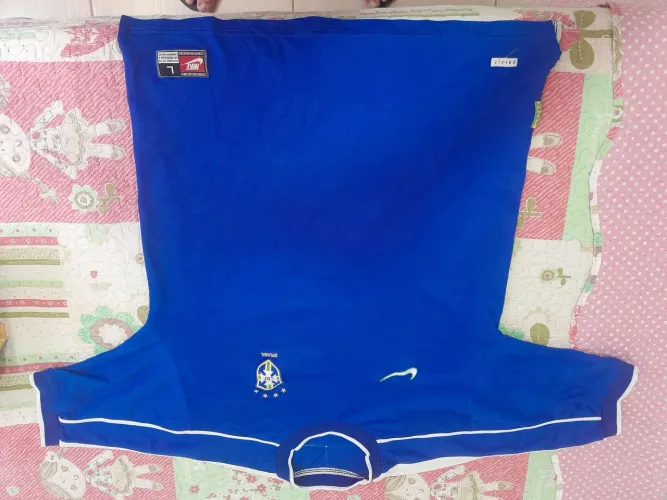 Camiseta Brasil Nike - Tamanho G
