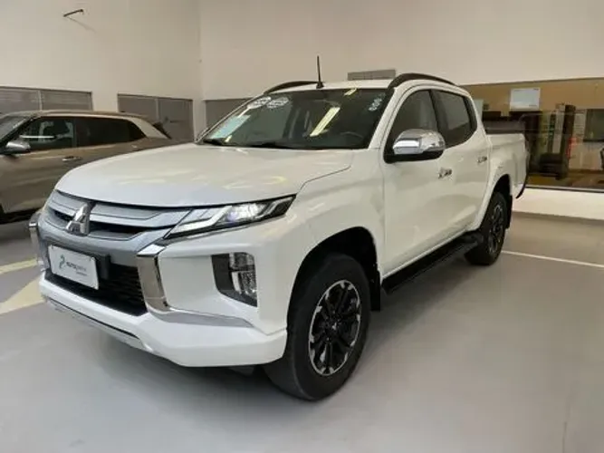 Mitsubishi L200 2024