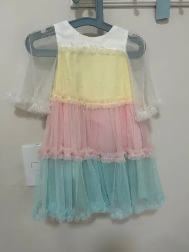 Vestido de tule infantil arco-íris Petit Cherrie