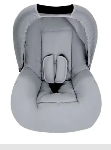 Capa para bebê conforto.  Conjunto nunca usado muito barato desapego.