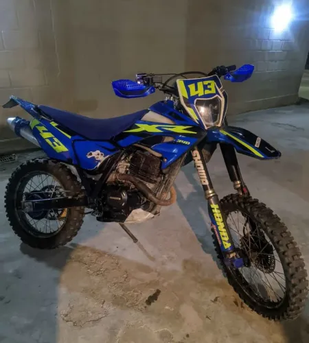 Tornado de trilha equipada, motor zero 370c.