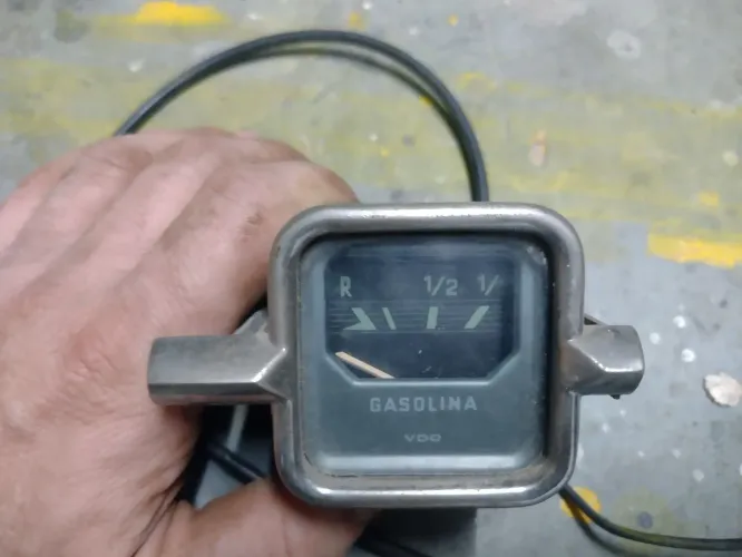 Marcador de gasolina elétrico fusca antigo