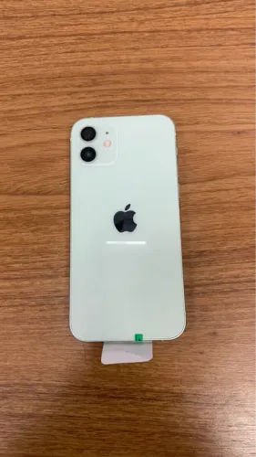 iPhone 12 verde usado