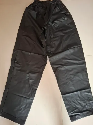 Capa de chuva emborrachada 