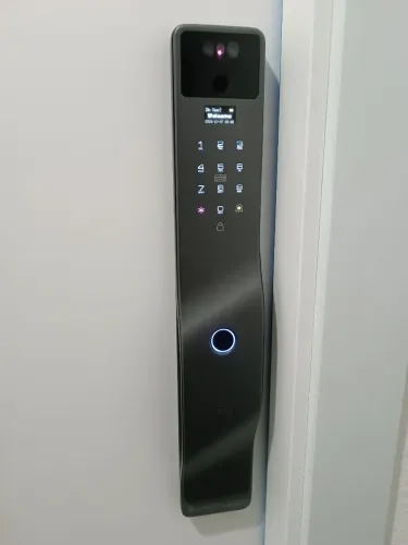 Instalador de Fechadura Digital de embutir e sobrepor 