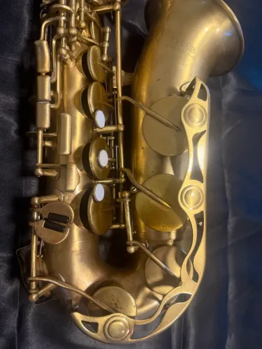 Saxofone Alto Yamaha modelo YAS25
