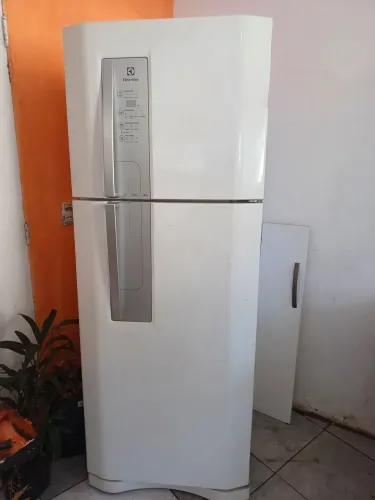 Vendo geladeira duplex e forno 220wats