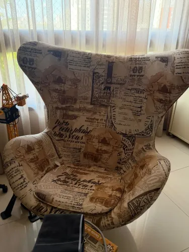 Par de Poltronas Decorativas Giratórias 
