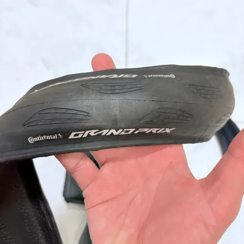 Par de Pneus Continental Grand Prix (30-622 / 700x30c)