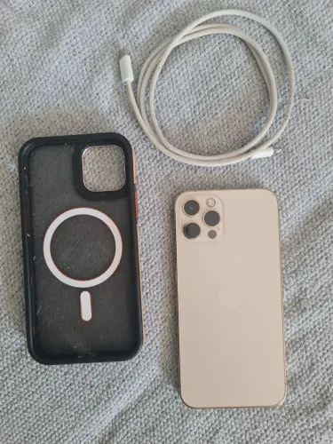 IPhone 12 pro dourado semi novo