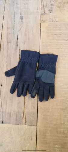 Luva Térmica de Fleece Preta - Touch Screen (Seminova)
