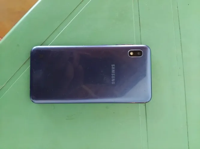 Barato galaxy a10 usado *06