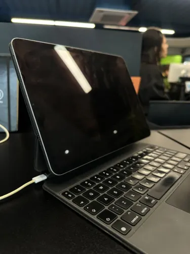 iPad Pro 11" - 3ª Geração - 256 GB + teclado + Apple Pencil