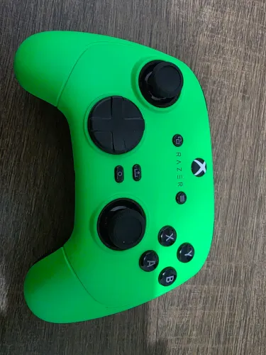 Controle Razer wolverine V3 Green Edition