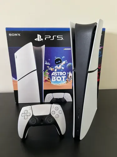 PlayStation 5 slim 825GB mídia digital (seminovo garantia Sony até: 26/05/2027)