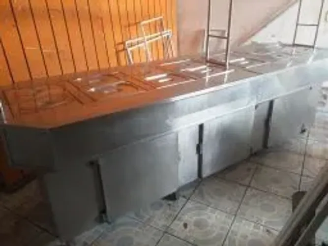 Ilha para restaurantes de inox com 14 cubas