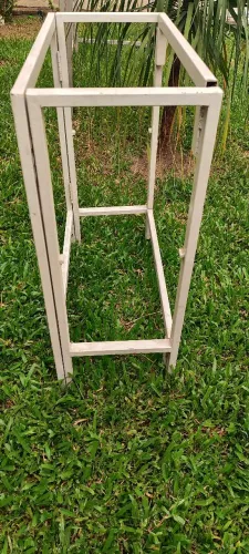 ESTRUTURA EM METAL (Desmontável e articulada) PARA MESA OU BANCADA DE VENDA 