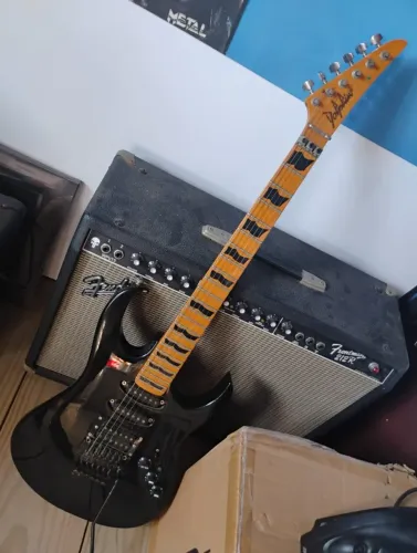 Guitarra Dolphin Raridade c/ Floyd Rose Captadores Dean