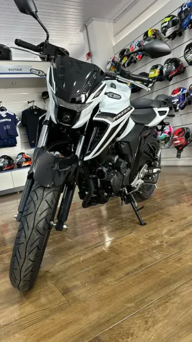 FZ25 ABS CONNECTED 26/26 - ÚLTIMAS UNIDADES!