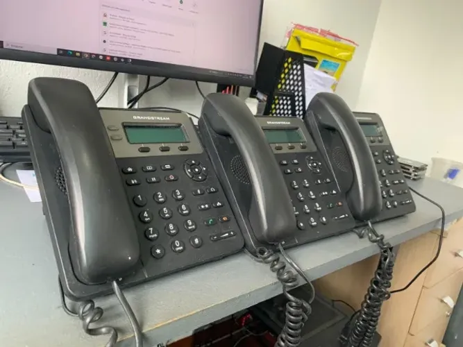Telefone IP Grandstream GXP1610