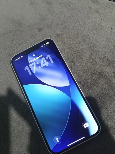 iPhone 16e