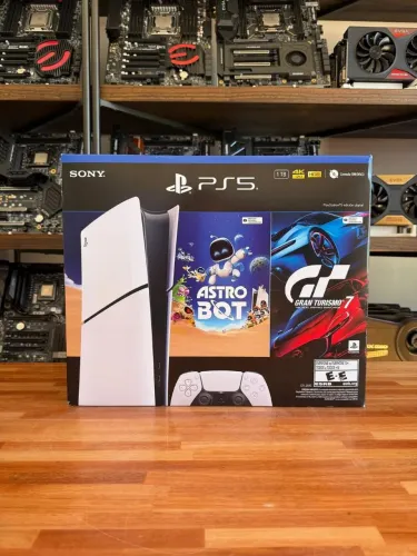 PS5 slim - Lacrado - 1 controle - 2 jogos